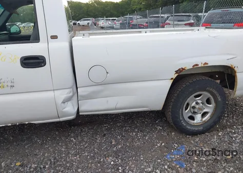 2002 Chevrolet Silverado 1500 Commercial z USA, uszkodzony, nr VIN 1GCEC14WX2Z175274